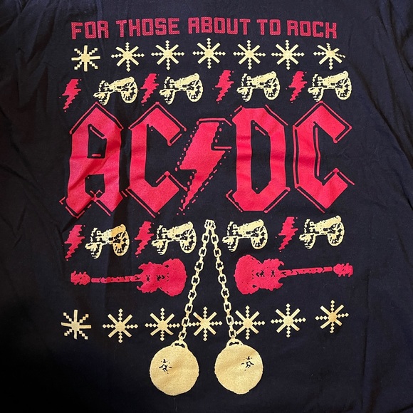 AC/DC CHRISTMAS T-SHIRT - Picture 4 of 7